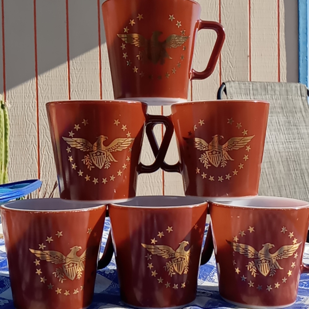 1- 10oz mug Pyrex Early American vintage